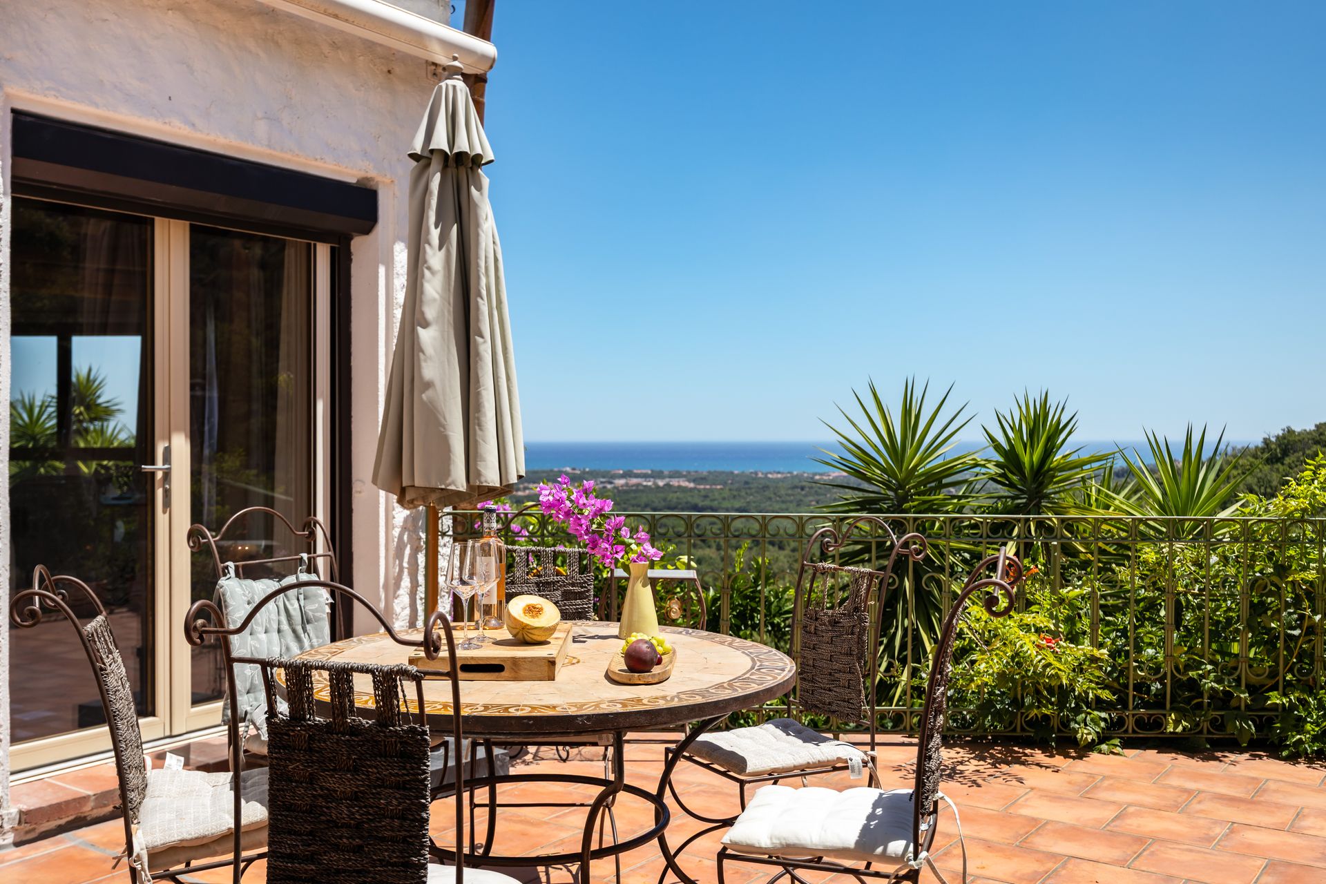 Terrace with sea view